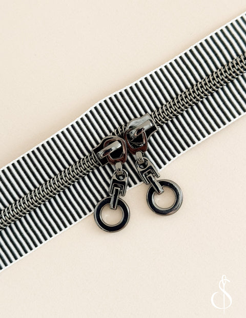 23'' Stripe Double Slide Zipper Set – Sewing Illustration