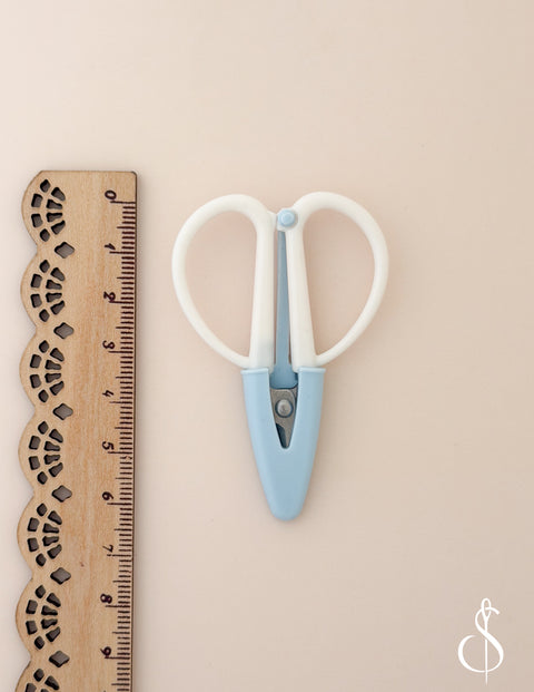 Traveler's Mini Scissors