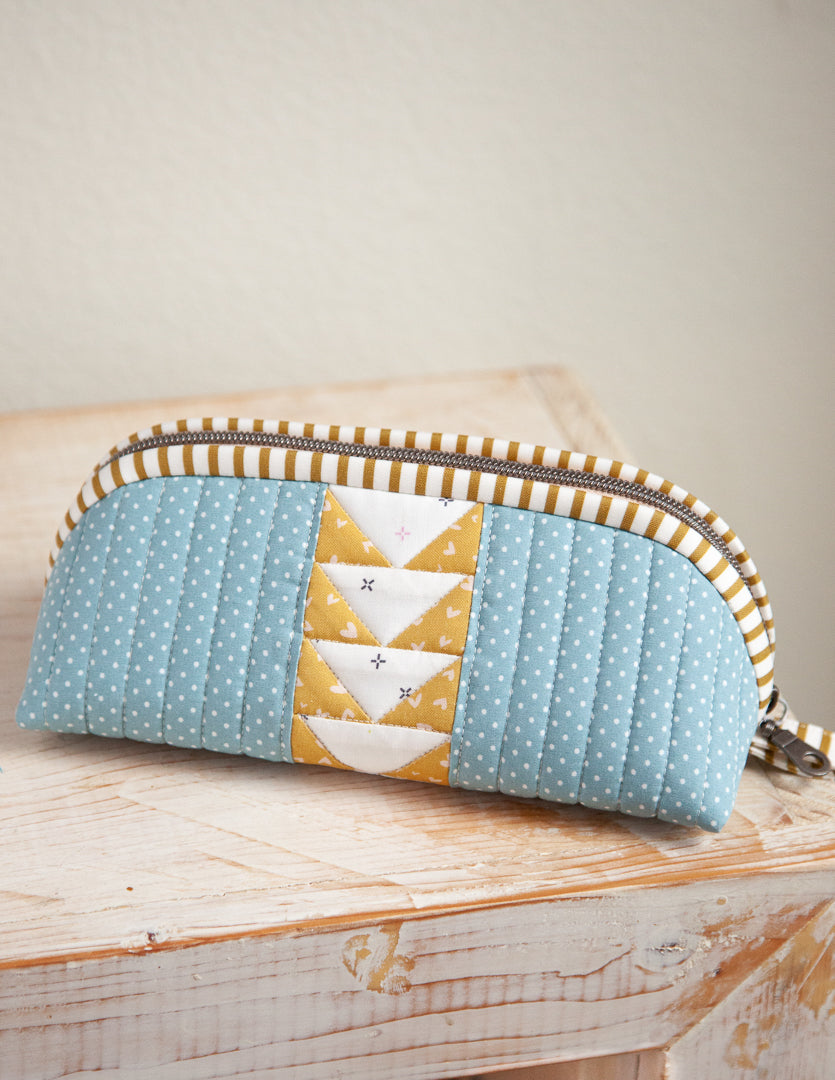 Trixie Zip Pouch PDF Download Pattern – Sewing Illustration
