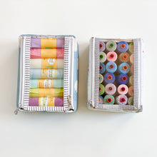 Load image into Gallery viewer, Clear Double Zipper Pouch PDF Download Pattern
