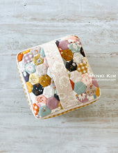Load image into Gallery viewer, Cutie Cube Bag PDF Download Pattern
