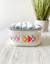 Load image into Gallery viewer, Flying Geese Basket Trio PDF Download Pattern
