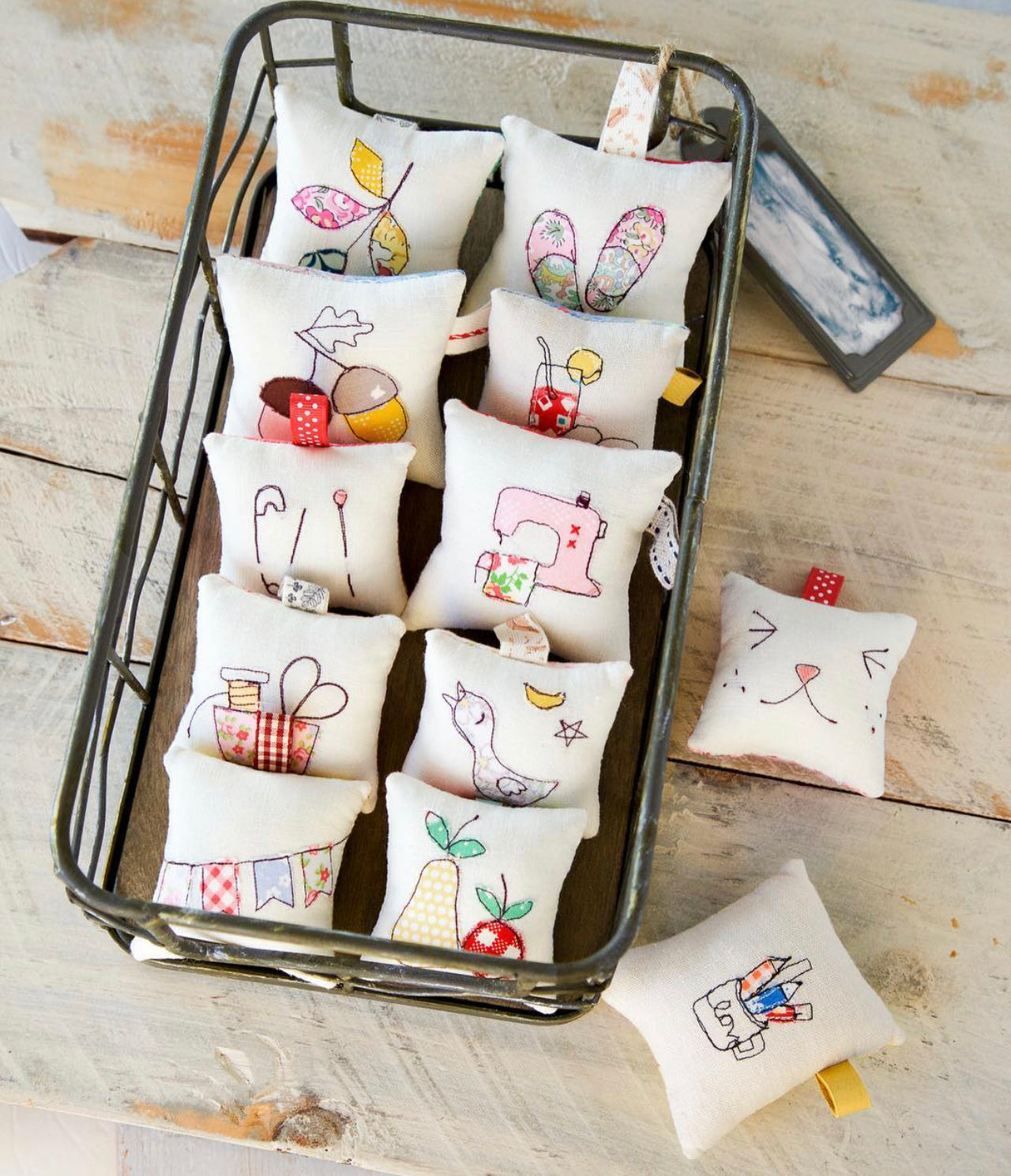 Illustrated Pincushions PDF Download Pattern Sewing Illustration