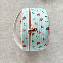 Load image into Gallery viewer, Quilted Round Case PDF Download Pattern
